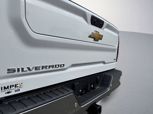 New 2026 Chevrolet Silverado 2500 LTZ w/ LTZ Convenience Package AWD/4WD image 42