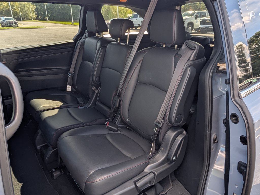Used 2025 Honda Odyssey Sport-L image 16