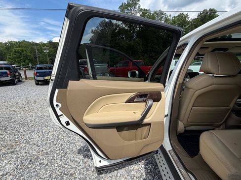 Used 2012 Acura MDX w/ Technology & Entertainment AWD/4WD image 11