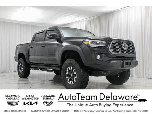 Used 2023 Toyota Tacoma TRD Off-Road image 1