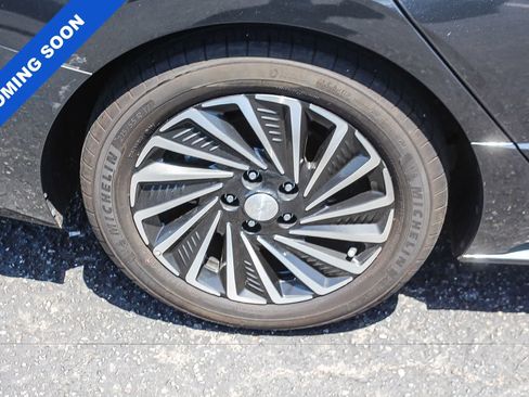 Used 2021 Hyundai Sonata Limited FWD image 11