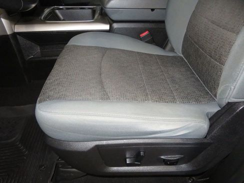 Used 2019 RAM 1500 Lone Star image 22