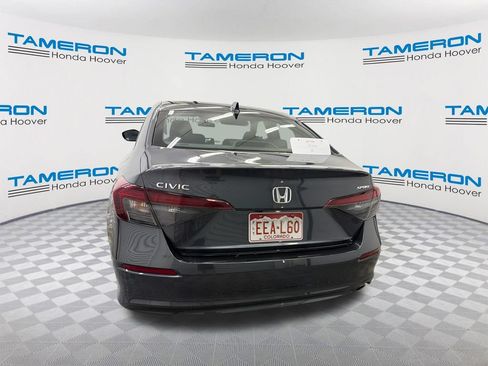 Used 2025 Honda Civic Sport image 4