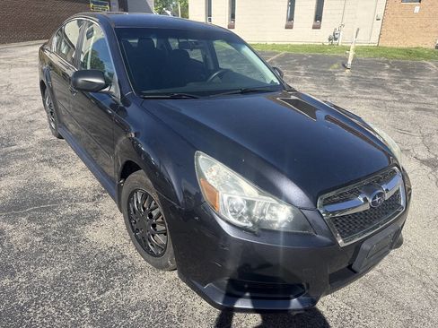 Used 2013 Subaru Legacy 2.5i AWD/4WD image 2