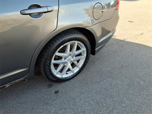 Used 2011 Ford Fusion SEL w/ 302A Rapid Spec Order Code image 4