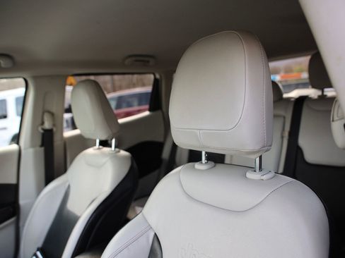 Used 2021 Jeep Compass Limited image 20