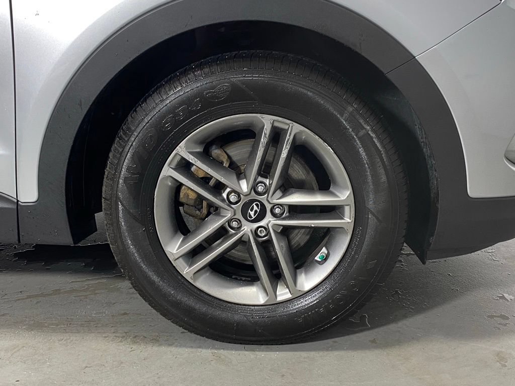 Used 2018 Hyundai Santa Fe Sport w/ 2.4L Value Package 02 AWD/4WD image 12