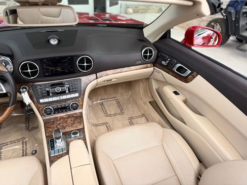 Used 2016 Mercedes-Benz SL 400 w/ Premium I Package image 38