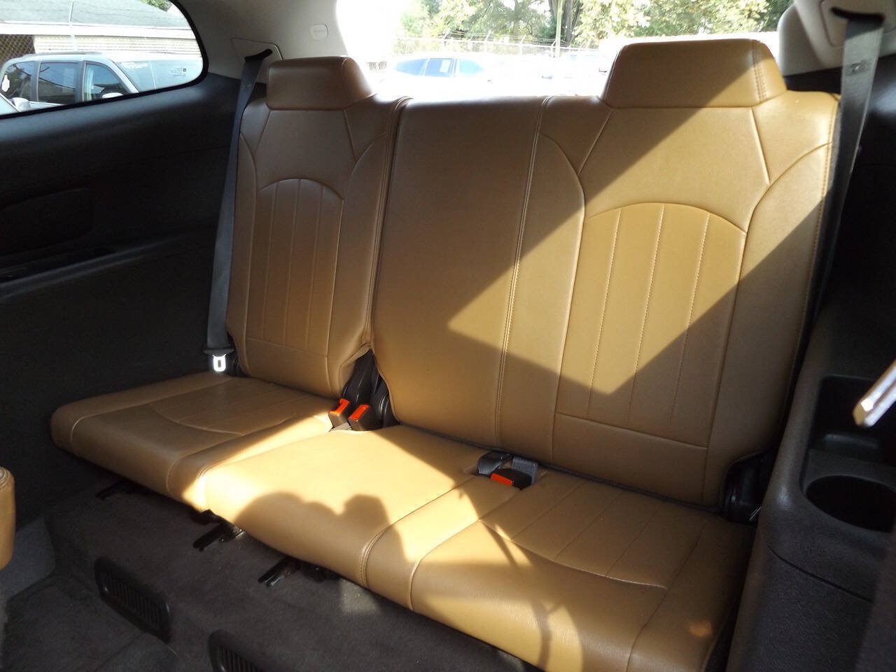 Used 2015 Buick Enclave Premium w/ Experience Buick Package FWD image 17