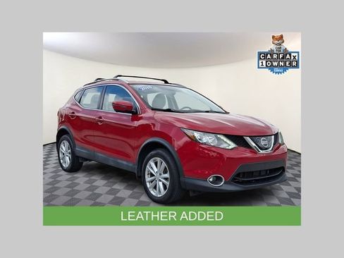 Used 2018 Nissan Rogue Sport SV w/ SV Technology Package AWD/4WD image 1