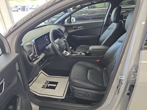Certified 2025 Kia Sportage X-Pro AWD/4WD image 13
