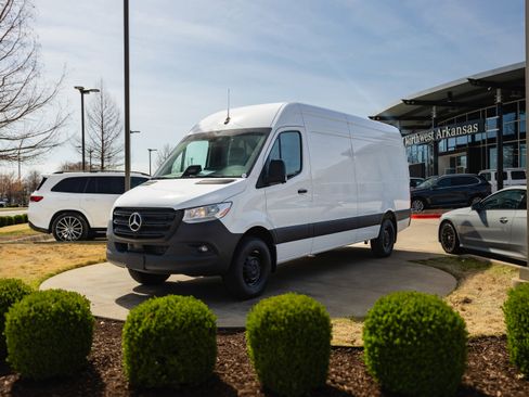 New 2026 Mercedes-Benz Sprinter 2500 image 3