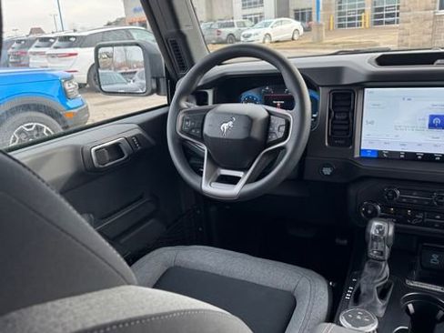 New 2025 Ford Bronco 4-Door AWD/4WD image 16