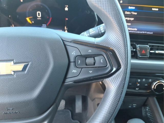 Used 2024 Chevrolet TrailBlazer LT FWD image 24