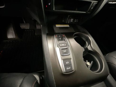 Used 2022 Honda Pilot TrailSport image 16