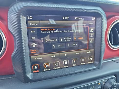 Used 2020 Jeep Gladiator Rubicon AWD/4WD image 19