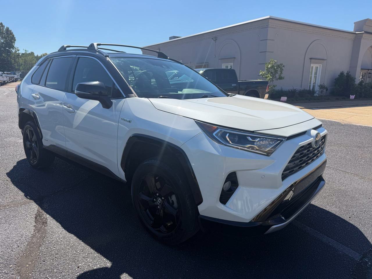 Used 2021 Toyota RAV4 XSE AWD/4WD image 5