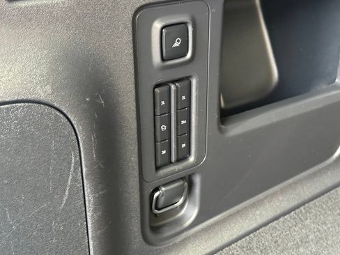 Used 2025 Lincoln Navigator L Reserve AWD/4WD image 10