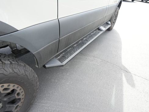 Used 2022 Mercedes-Benz Sprinter 144 Cargo image 34