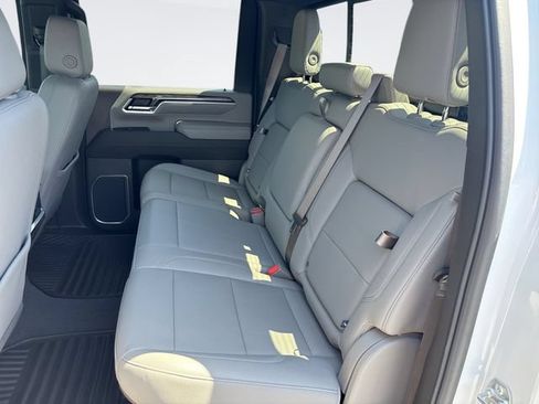 Used 2025 Chevrolet Silverado 2500 LTZ w/ LTZ Convenience Package AWD/4WD image 23