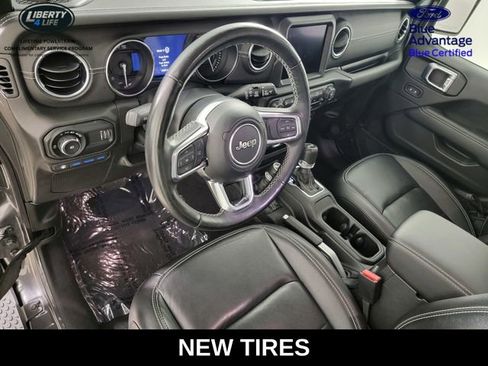 Used 2023 Jeep Wrangler Unlimited Sahara w/ Cold Weather Group AWD/4WD image 12