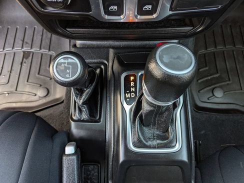 Used 2023 Jeep Wrangler Sport AWD/4WD image 26