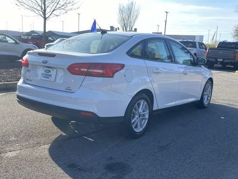 Certified 2018 Ford Focus SE image 4