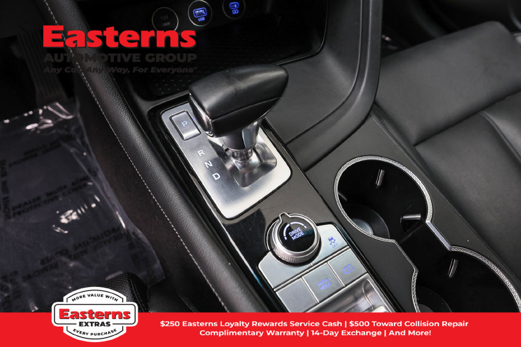 Used 2025 Genesis G70 2.5T RWD image 14