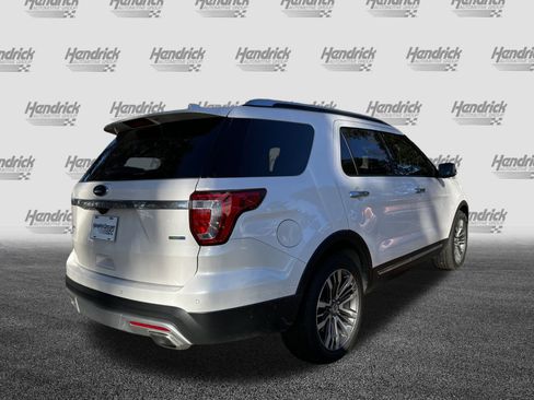 Used 2017 Ford Explorer Platinum image 9