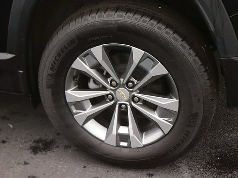 Used 2025 Chevrolet Equinox LT AWD/4WD image 9