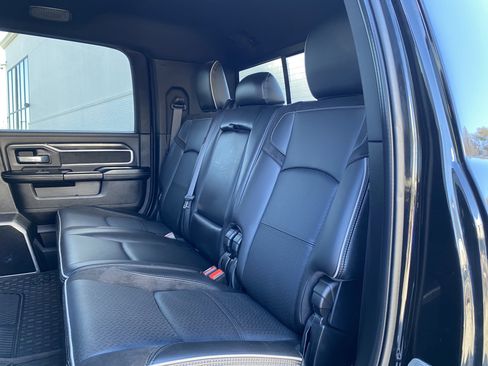 Used 2024 RAM 3500 Laramie w/ Night Edition image 38