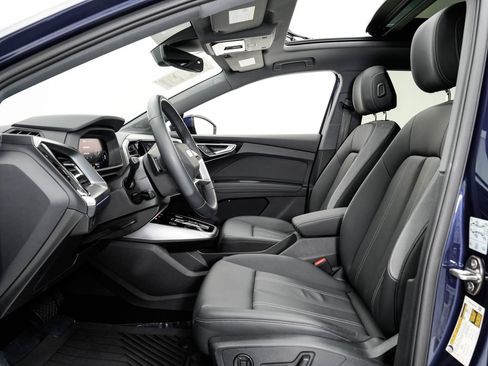 Used 2023 Audi Q4 e-tron Premium Plus RWD image 6