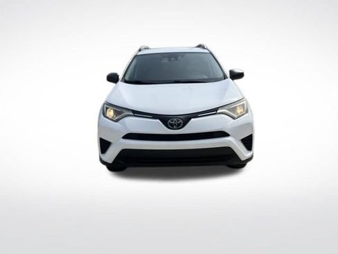 Used 2017 Toyota RAV4 LE FWD image 8