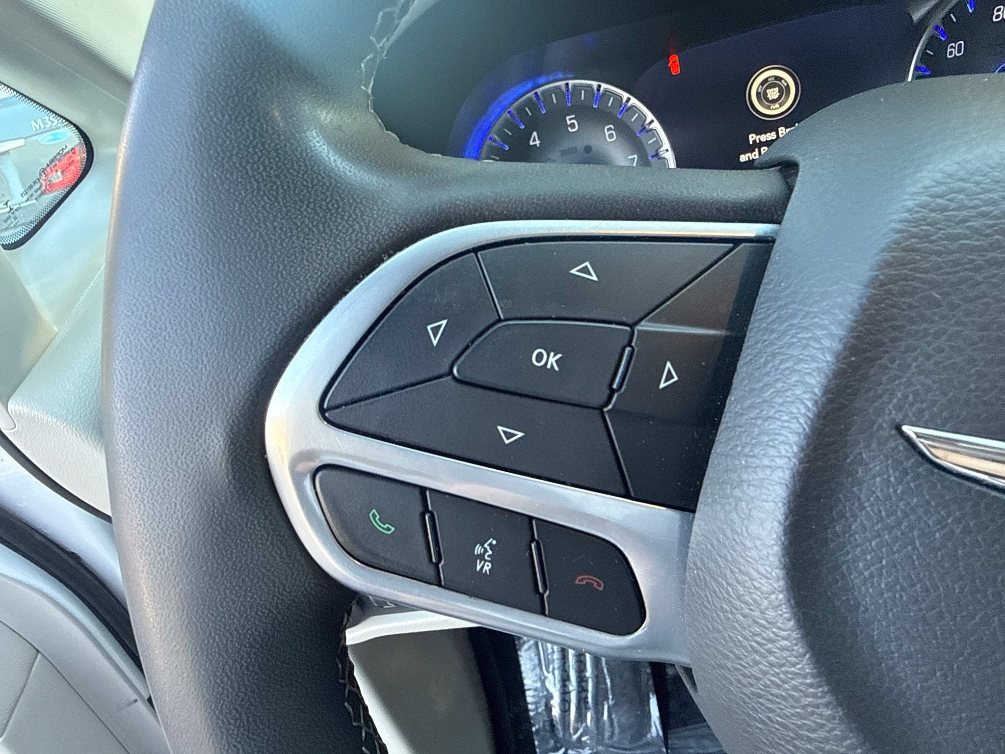 Used 2022 Chrysler Pacifica Touring-L w/ Uconnect Theater Family Group FWD image 20