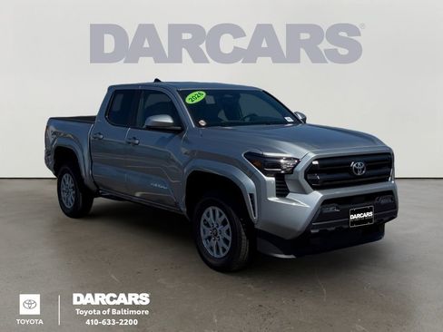 Used 2026 Toyota Tacoma SR5 AWD/4WD image 1