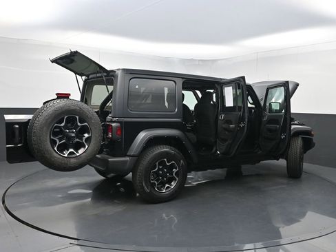 Used 2021 Jeep Wrangler Unlimited Sport AWD/4WD image 35
