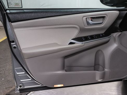 Certified 2017 Toyota Camry XLE w/ Moonroof Package FWD image 25