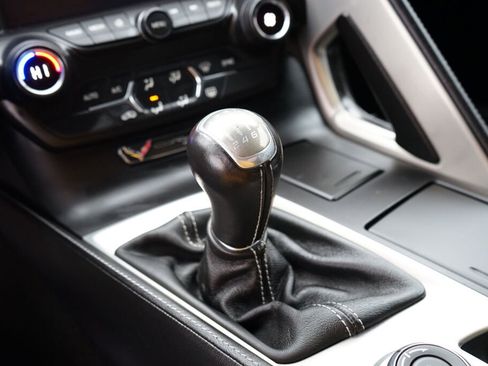 Used 2014 Chevrolet Corvette Stingray image 18