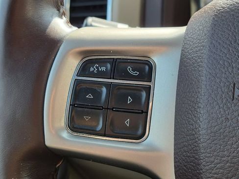 Used 2017 RAM 1500 Laramie w/ Convenience Group AWD/4WD image 17