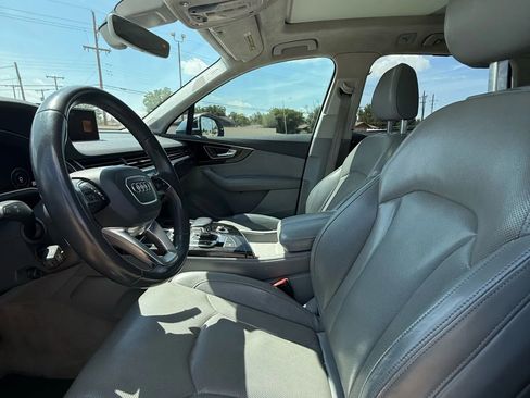 Used 2017 Audi Q7 3.0T Prestige image 8