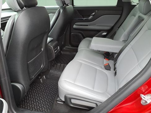 Used 2020 Lincoln Corsair AWD w/ Equipment Group 101A image 7