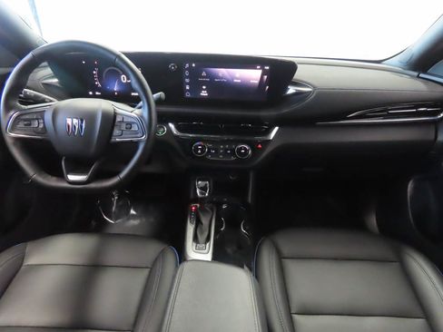 Used 2025 Buick Envista Sport Touring w/ Convenience I Package FWD image 14