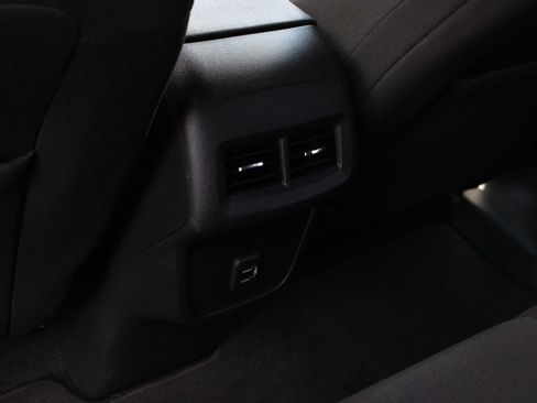 Used 2019 Chevrolet Equinox LT w/ Driver Convenience Package FWD image 20