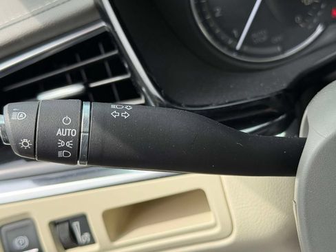 Used 2020 Cadillac XT6 Premium Luxury FWD image 31