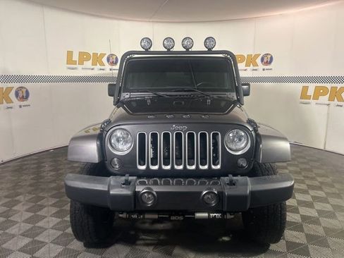 Used 2016 Jeep Wrangler Unlimited Sahara w/ Dual Top Group image 11