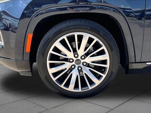 Certified 2024 Jeep Grand Wagoneer L Series III AWD/4WD image 10