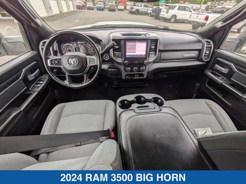Used 2024 RAM 3500 Big Horn AWD/4WD image 31