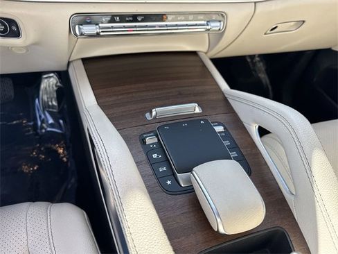 Used 2021 Mercedes-Benz GLE 350 4MATIC image 21