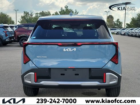 New 2027 Kia Seltos S FWD image 5