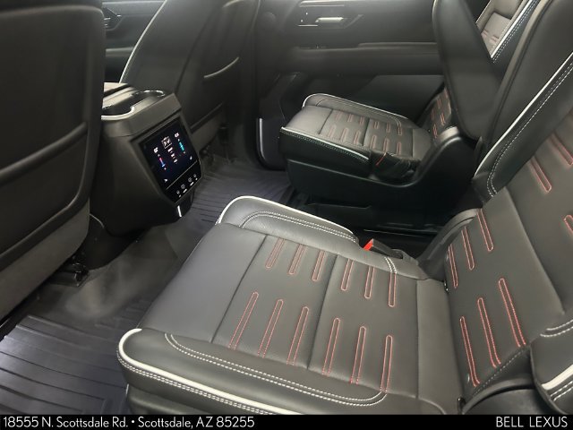 Used 2025 GMC Yukon AT4 Ultimate AWD/4WD image 14